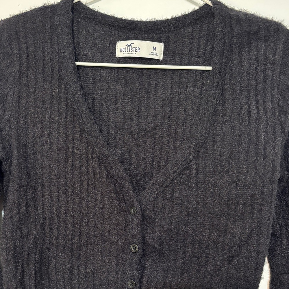 Hollister Women's Dark Charcoal Ribbed V‑Neck Button Cardigan